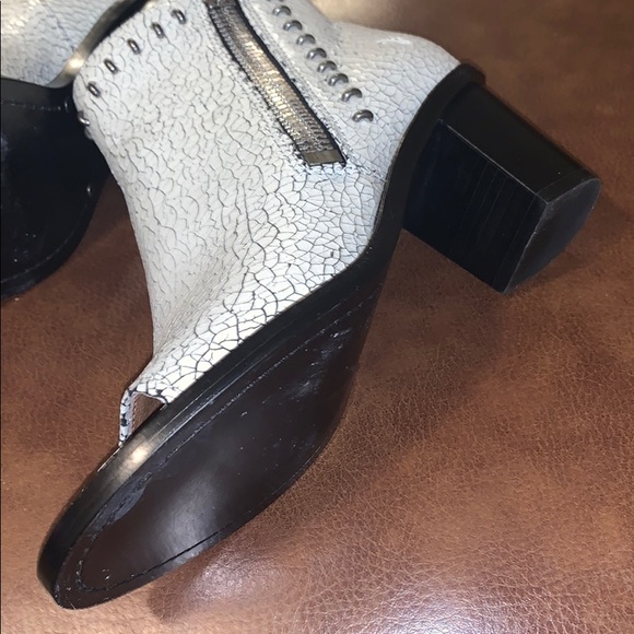 Booties - Picture 6 of 10